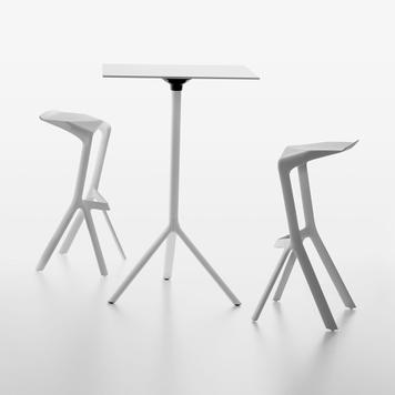Stehtisch „MIURA“ designed by Konstantin Grcic