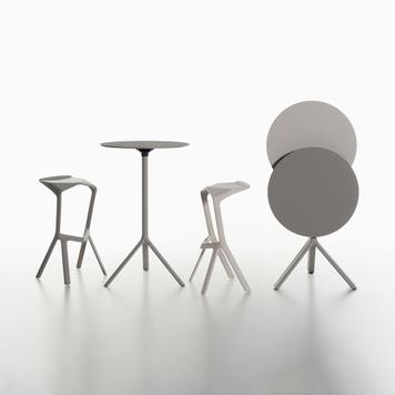Stehtisch „MIURA“ designed by Konstantin Grcic