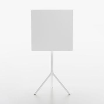 Stehtisch „MIURA“ designed by Konstantin Grcic